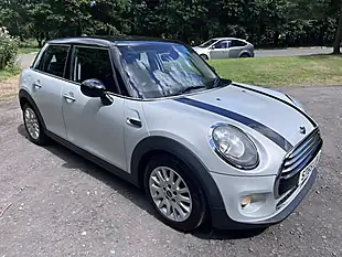 Used 2015 MINI Hatch Cooper Silver - Interior and Exterior details 8