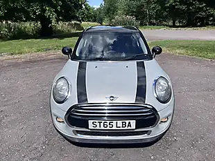 Used 2015 MINI Hatch Cooper Silver - Interior and Exterior details 9