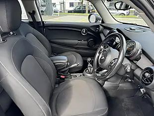 Used 2015 MINI Hatch Cooper Silver - Interior and Exterior details 12
