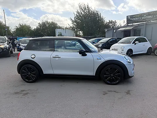 2015 MINI Hatch Cooper SD