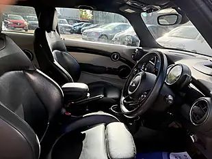 Used 2015 MINI Hatch Cooper Silver - Interior and Exterior details 7