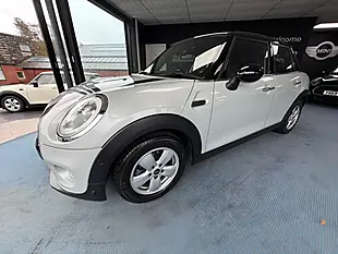 Used 2015 MINI Hatch Cooper Silver - Interior and Exterior details 5