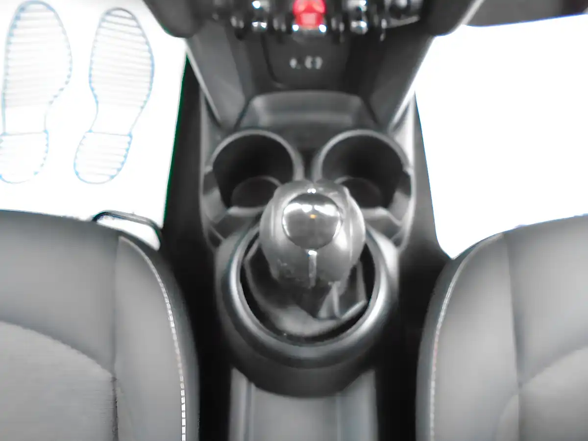 Used 2015 MINI Hatch Cooper Silver - Interior and Exterior details 14