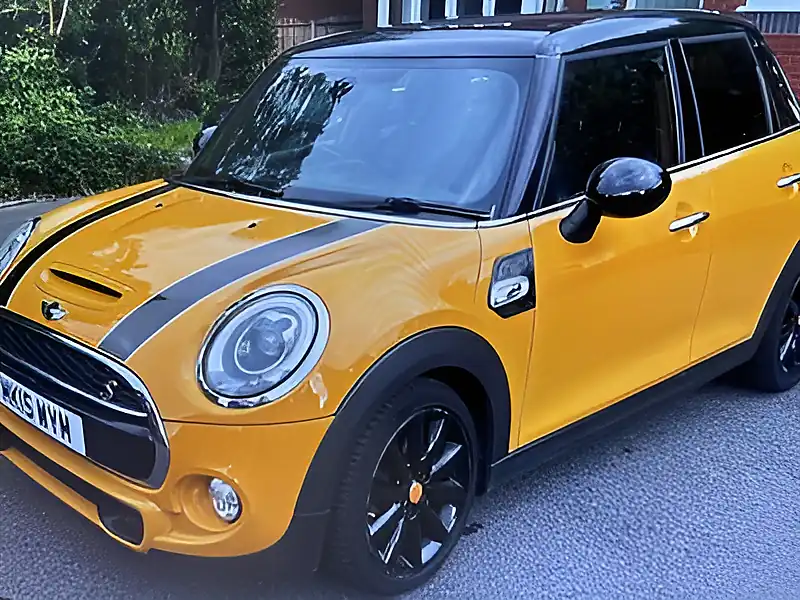 Used 2015 MINI Hatch Cooper Volcanic Orange - Interior and Exterior details 4