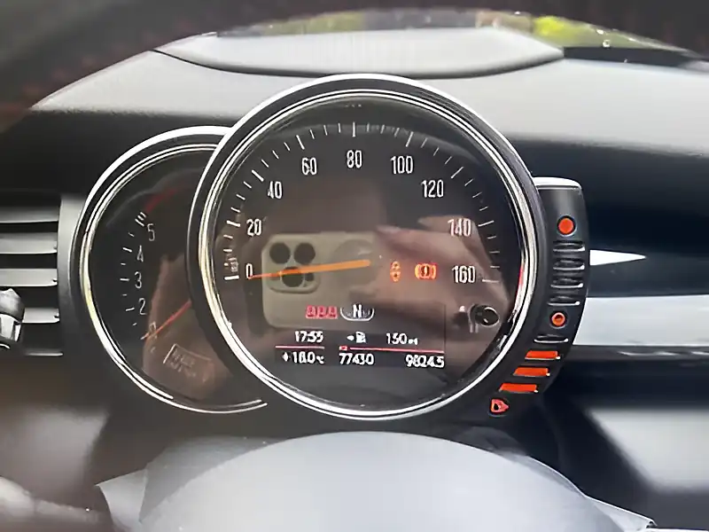 Used 2015 MINI Hatch Cooper Volcanic Orange - Interior and Exterior details 9