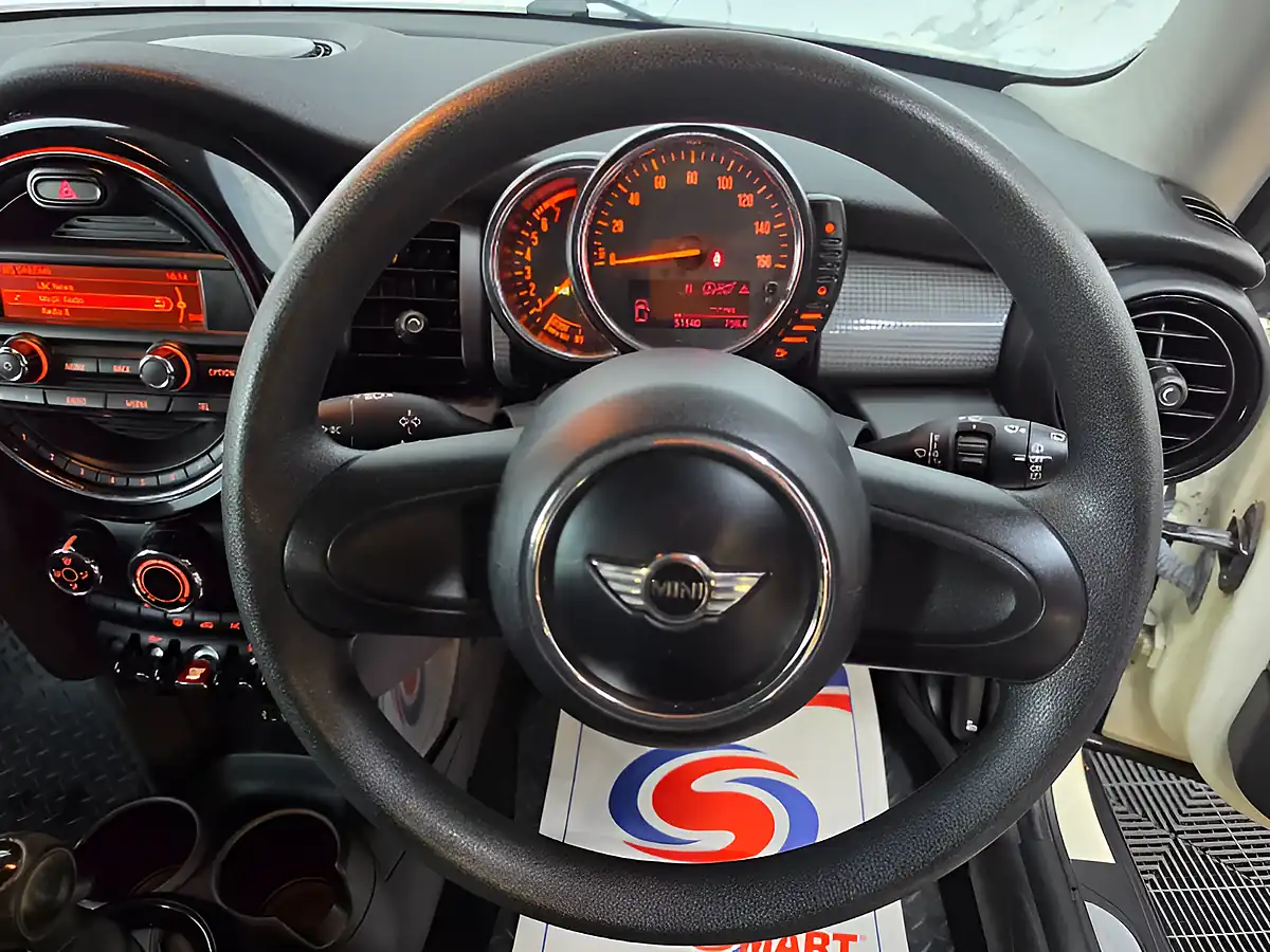 Used 2015 MINI Hatch Cooper White - Interior and Exterior details 11