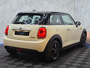 Used 2015 MINI Hatch Cooper White - Interior and Exterior details 9