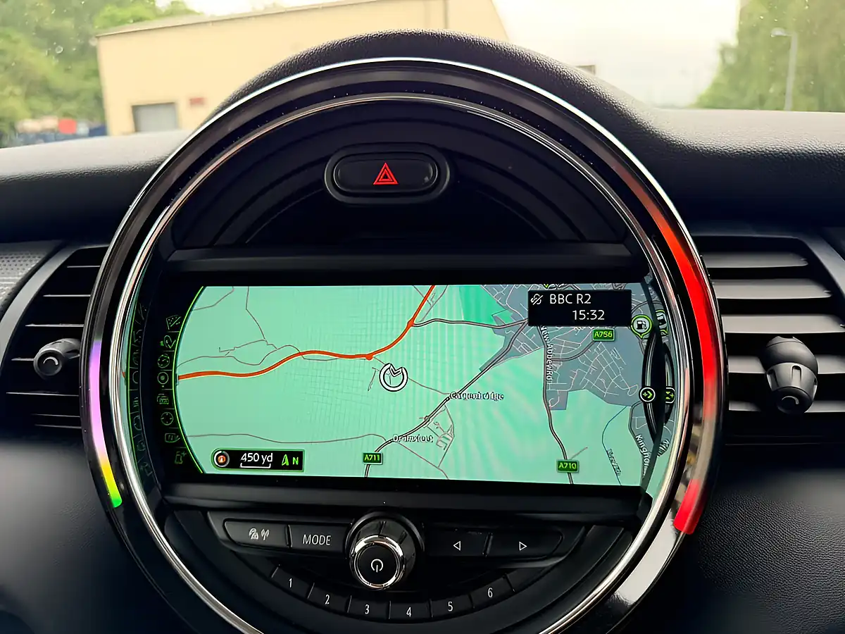 Used 2015 MINI Hatch Cooper White - Interior and Exterior details 11