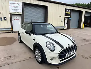 Used 2015 MINI Hatch Cooper White - Interior and Exterior details 2