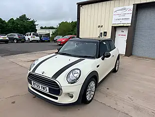 Used 2015 MINI Hatch Cooper White - Interior and Exterior details 5