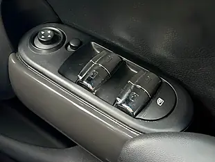 Used 2015 MINI Hatch Cooper White - Interior and Exterior details 19