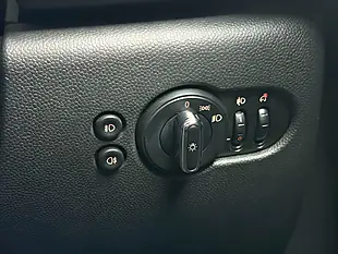 Used 2015 MINI Hatch Cooper White - Interior and Exterior details 20