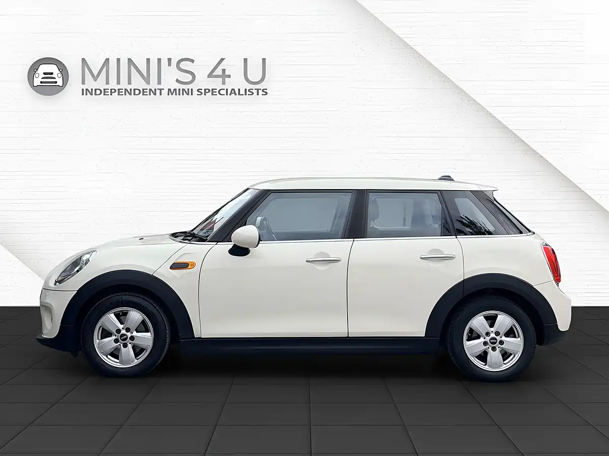 Used 2015 MINI Hatch Cooper White - Interior and Exterior details 8