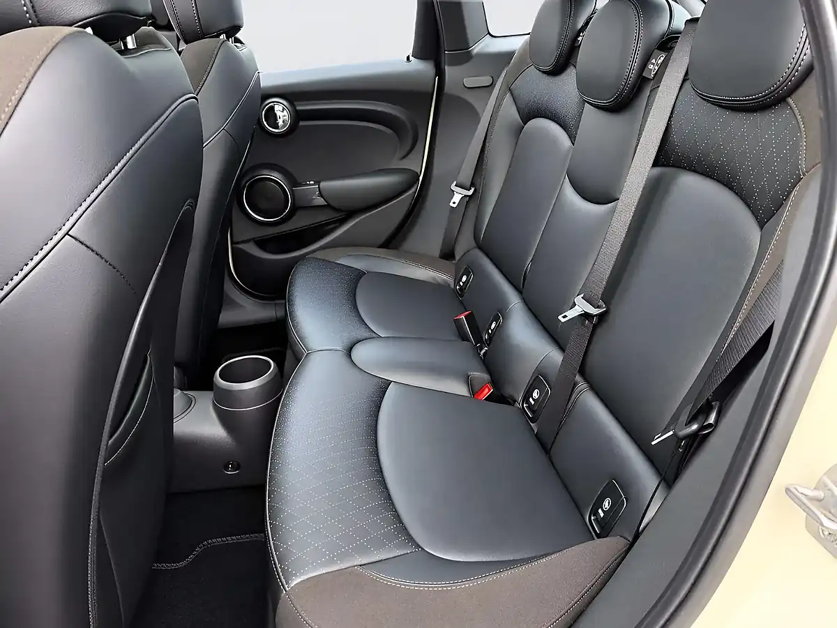 Used 2015 MINI Hatch Cooper White - Interior and Exterior details 12