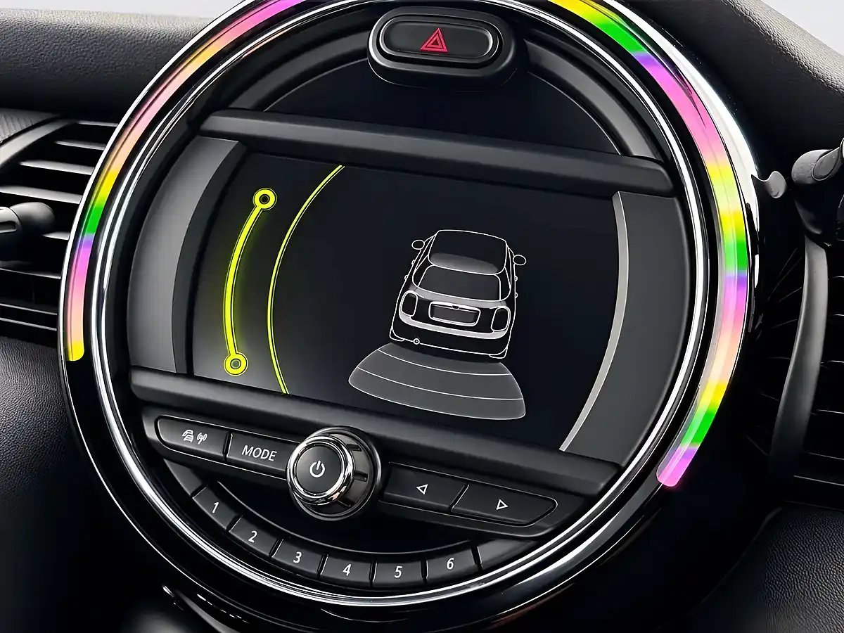 Used 2015 MINI Hatch Cooper White - Interior and Exterior details 16