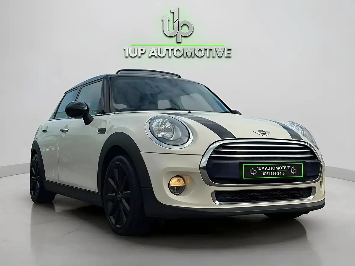 Used 2015 MINI Hatch Cooper White - Interior and Exterior details 2