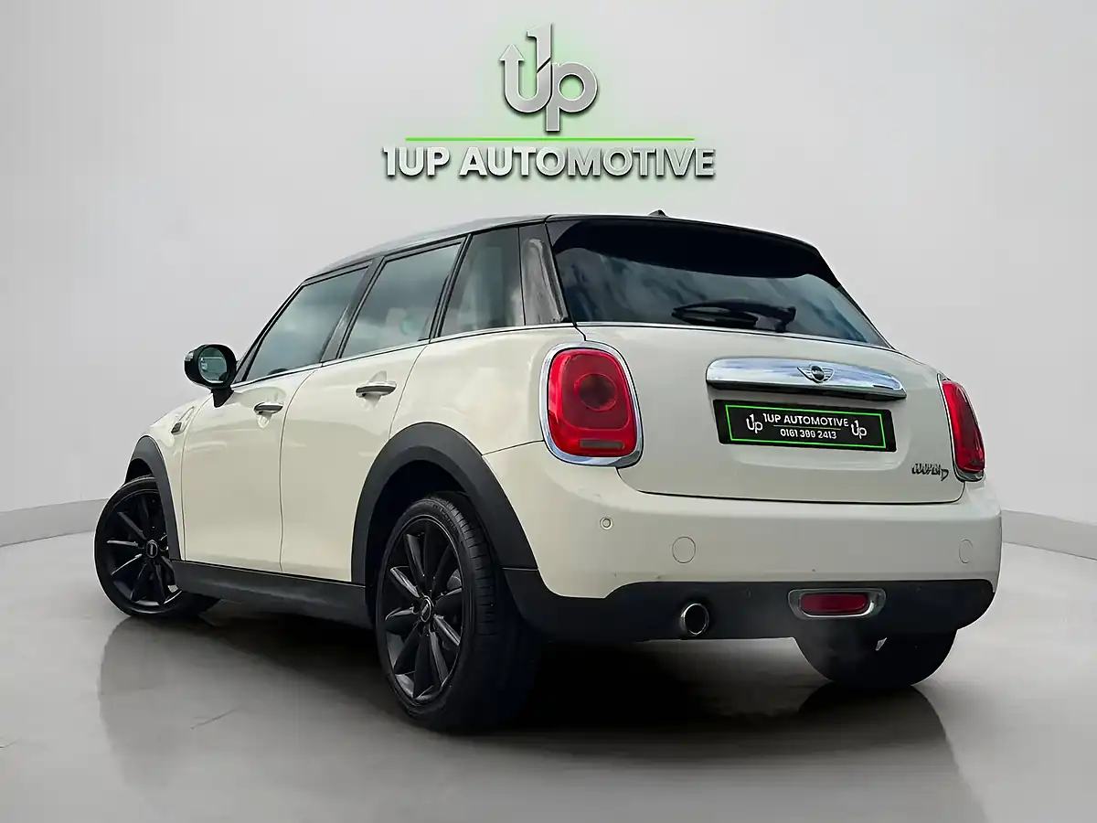 Used 2015 MINI Hatch Cooper White - Interior and Exterior details 8