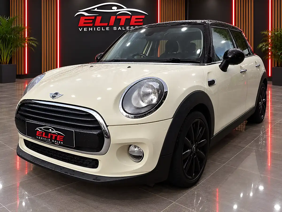 Used 2015 MINI Hatch Cooper White - Interior and Exterior details 20