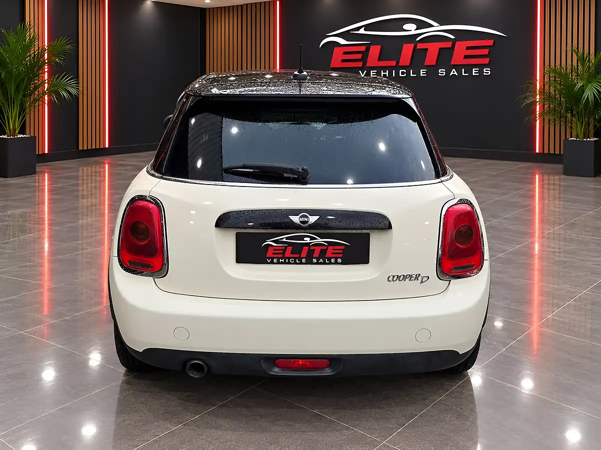 Used 2015 MINI Hatch Cooper White - Interior and Exterior details 6
