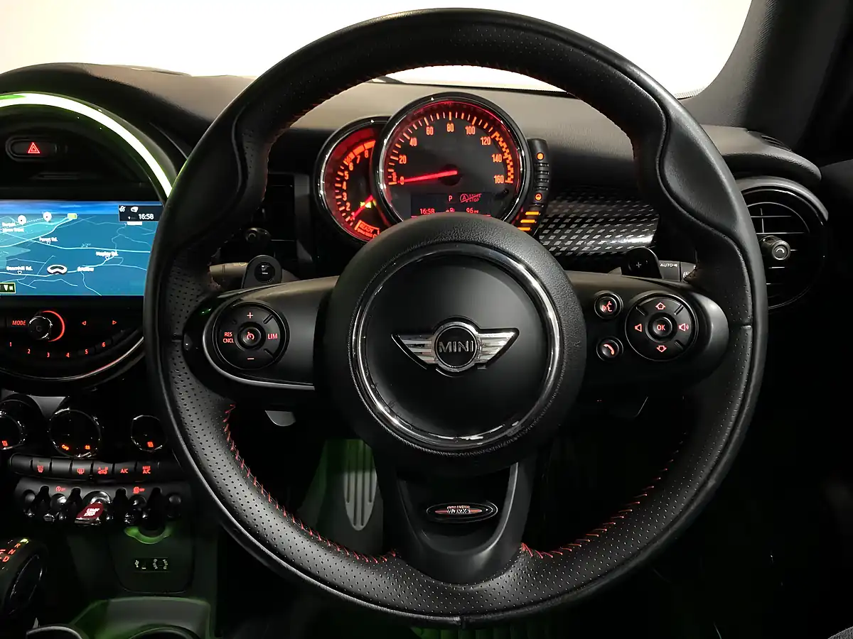 Used 2015 MINI Hatch John Cooper Works Black - Interior and Exterior details 19