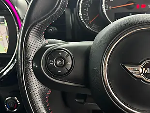 Used 2015 MINI Hatch One Black - Interior and Exterior details 14
