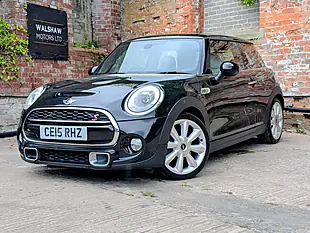 Used 2015 MINI Hatch One Black - Interior and Exterior details 9