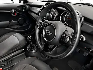 Used 2015 MINI Hatch One Blue - Interior and Exterior details 16