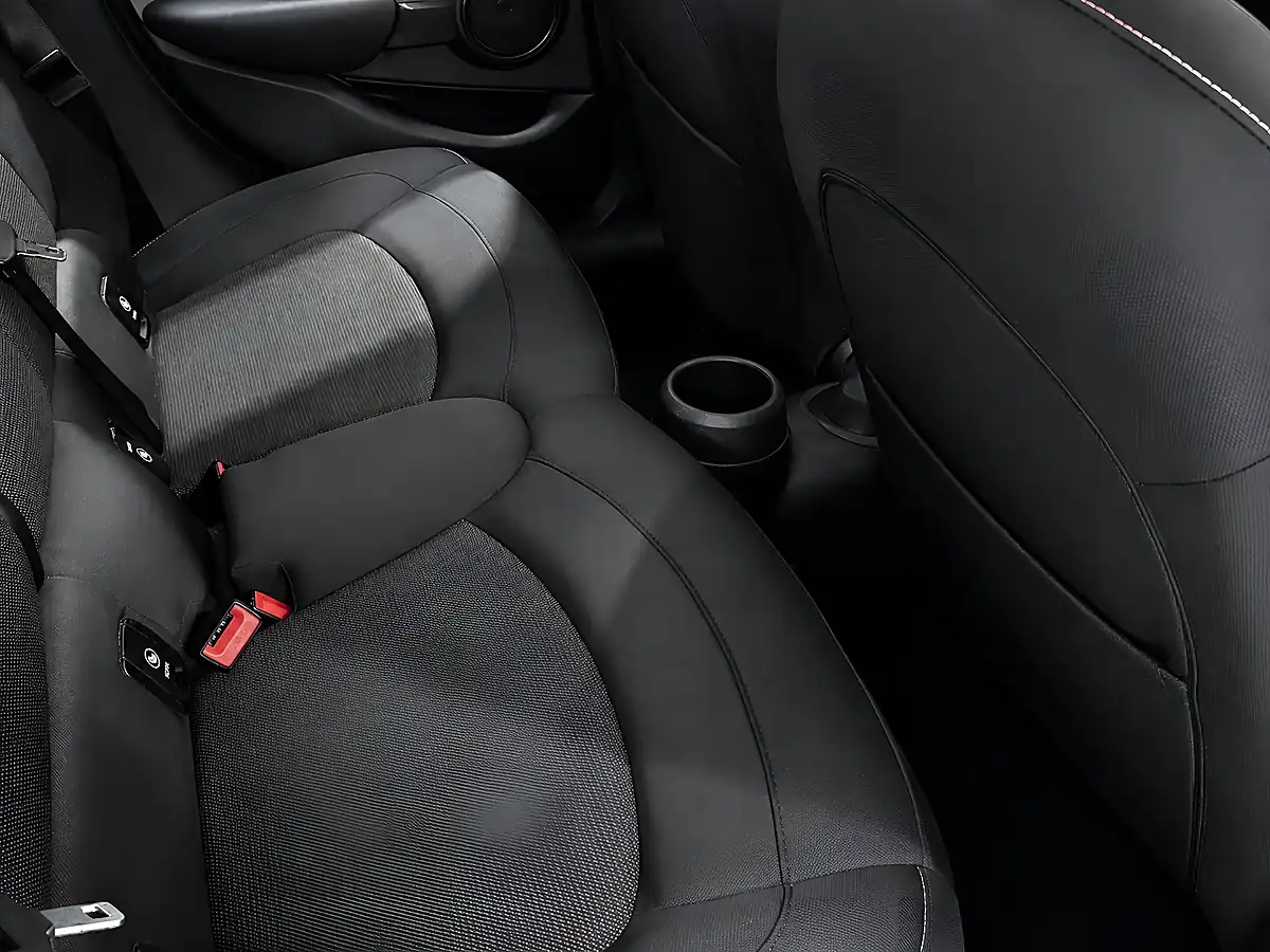 Used 2015 MINI Hatch One Blue - Interior and Exterior details 18