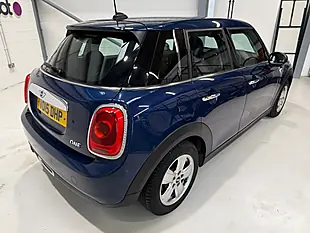 Used 2015 MINI Hatch One Blue - Interior and Exterior details 4