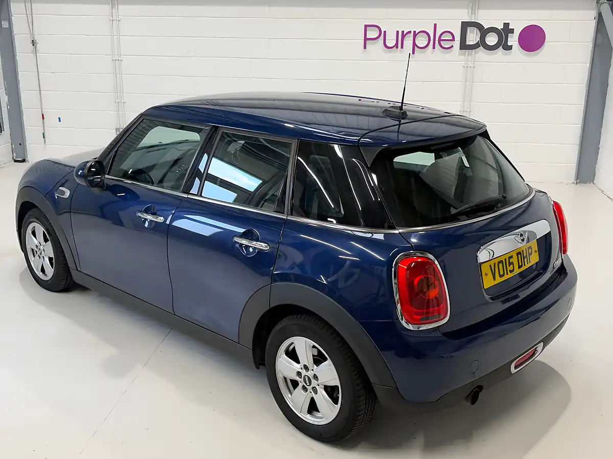 Used 2015 MINI Hatch One Blue - Interior and Exterior details 6