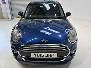Used 2015 MINI Hatch One Blue - Interior and Exterior details 7