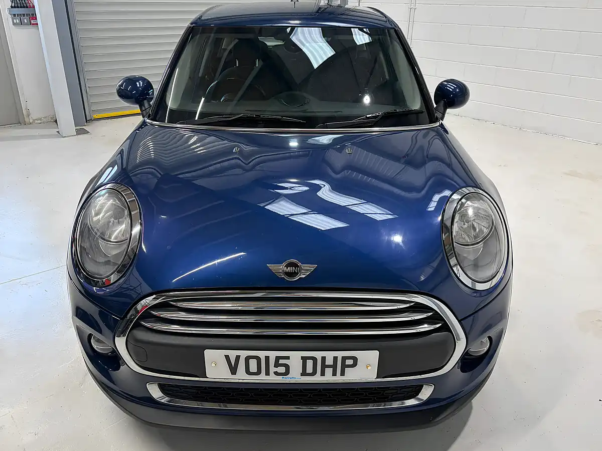 Used 2015 MINI Hatch One Blue - Interior and Exterior details 7