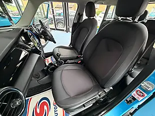 Used 2015 MINI Hatch One Blue - Interior and Exterior details 16