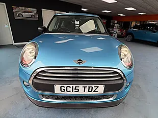 Used 2015 MINI Hatch One Blue - Interior and Exterior details 4