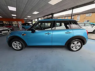 Used 2015 MINI Hatch One Blue - Interior and Exterior details 6
