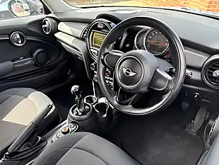 Used 2015 MINI Hatch One Blue - Interior and Exterior details 12