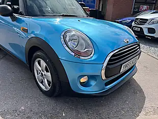 Used 2015 MINI Hatch One Blue - Interior and Exterior details 2