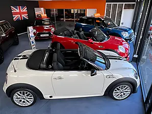 Used 2015 MINI Hatch One Iced Chocolate - Interior and Exterior details 19