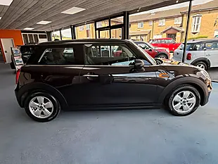 Used 2015 MINI Hatch One Iced Chocolate - Interior and Exterior details 2