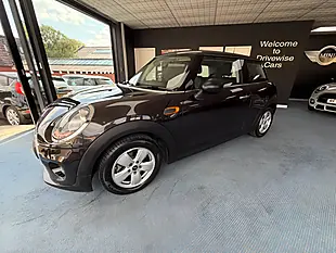 Used 2015 MINI Hatch One Iced Chocolate - Interior and Exterior details 5