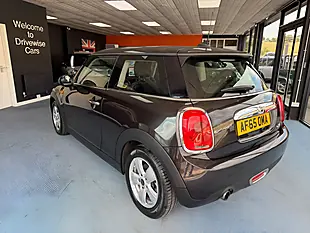 Used 2015 MINI Hatch One Iced Chocolate - Interior and Exterior details 7