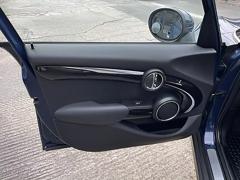 Used 2015 MINI Hatch One (pepper Pack) 5 Door Deep Blue Metallic - Interior and Exterior details 11