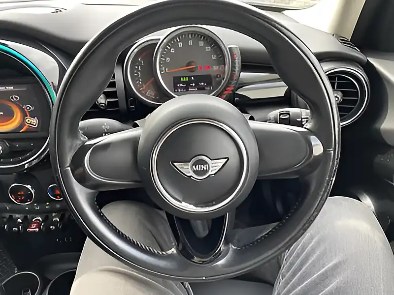 Used 2015 MINI Hatch One (pepper Pack) 5 Door Deep Blue Metallic - Interior and Exterior details 17