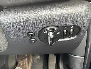Used 2015 MINI Hatch One (pepper Pack) 5 Door Deep Blue Metallic - Interior and Exterior details 19