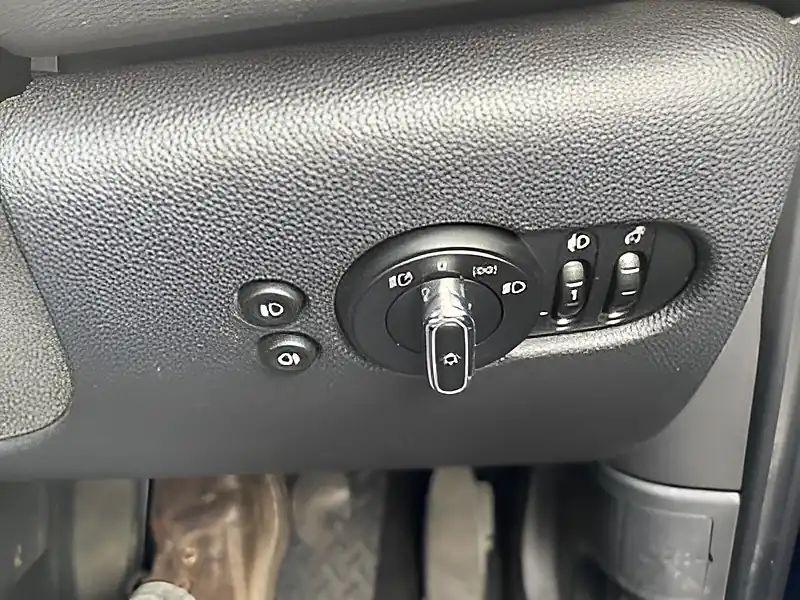 Used 2015 MINI Hatch One (pepper Pack) 5 Door Deep Blue Metallic - Interior and Exterior details 19