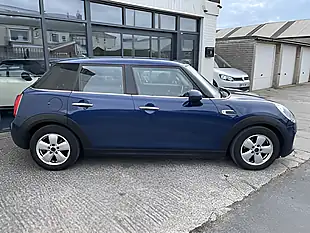 Used 2015 MINI Hatch One (pepper Pack) 5 Door Deep Blue Metallic - Interior and Exterior details 3