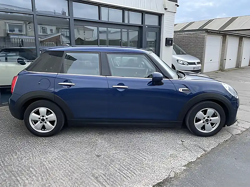 Used 2015 MINI Hatch One (pepper Pack) 5 Door Deep Blue Metallic - Interior and Exterior details 3