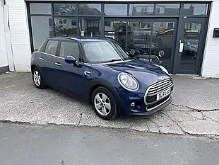 Used 2015 MINI Hatch One (pepper Pack) 5 Door Deep Blue Metallic - Interior and Exterior details 4