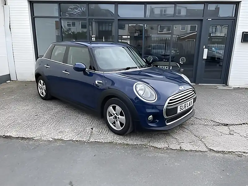 Used 2015 MINI Hatch One (pepper Pack) 5 Door Deep Blue Metallic - Interior and Exterior details 4