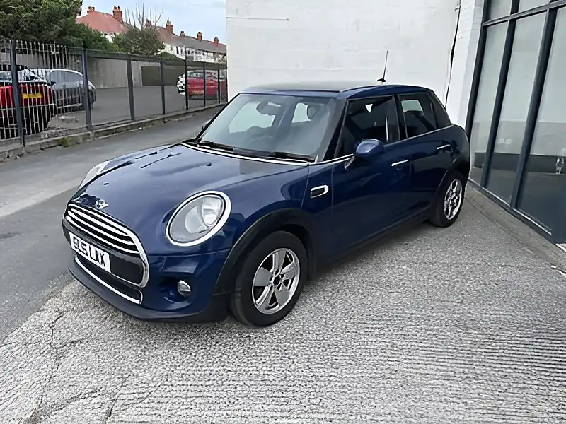 Used 2015 MINI Hatch One (pepper Pack) 5 Door Deep Blue Metallic - Interior and Exterior details 6